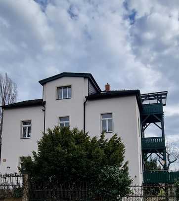 Stilvolle 3,5-Raum-Wohnung mit Balkon und Garten