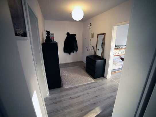Helle, komplett renovierte 3-Zimmer-Wohnung mit Balkon, Keller, Waschküche, Nähe Bolmke