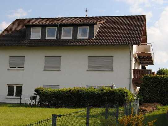 Für Gartenliebhaber: 4,5-Zimmer-Wohnung mit Balkon und Einbauküche in Freudenberg