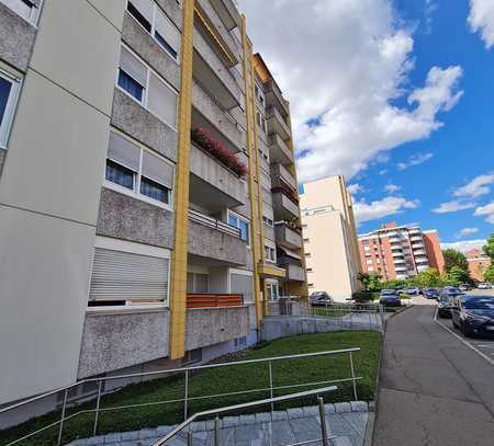 Komfortable 3,5-Zimmer-Wohnung mit Balkon und Garage in Maichingen