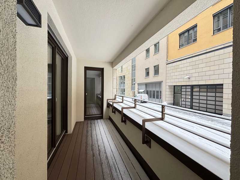 1. Monat kaltmietfrei ! 3 Zimmer + EBK + zwei Bäder + Balkon !!!