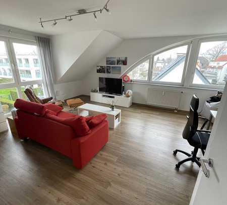 2-Zimmer Dachgeschosswohnung in Traumlage / Gartenstraße