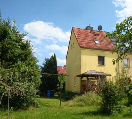 Provisionsfrei für Kaufende! REH mit Doppelgarage+Garten