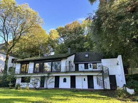 Architektenhaus mit Einliegerwohnung am Lousberg