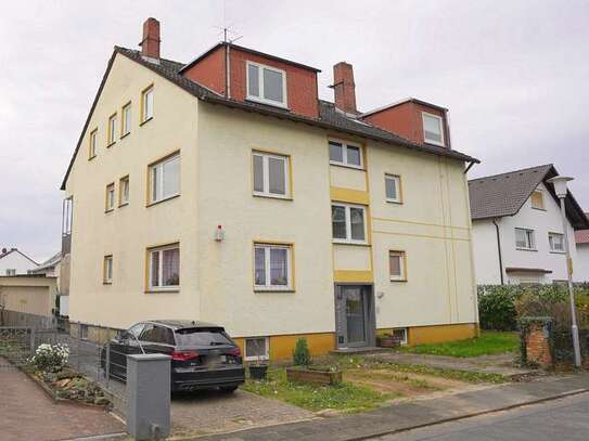 Weiterstadt-Kernstadt. Großzügige 3 Zimmer-Wohnung. Balkon. Einbauküche.