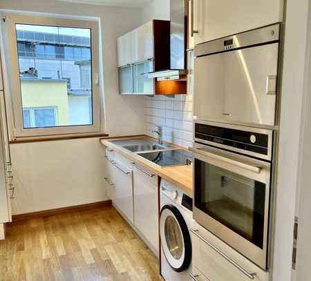 Luxuriös san., ruhige, helle 63 m² 2 Zi. Whg., 2 Balkone, zentral, Siematic-Einbauküche