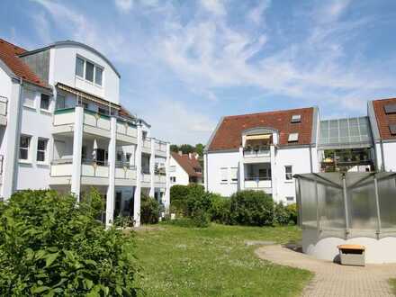 Gemütliche, moderne, 3,5 Zimmer Erdgeschosswohnung mit Terrasse und Gartenanteil - Blaustein