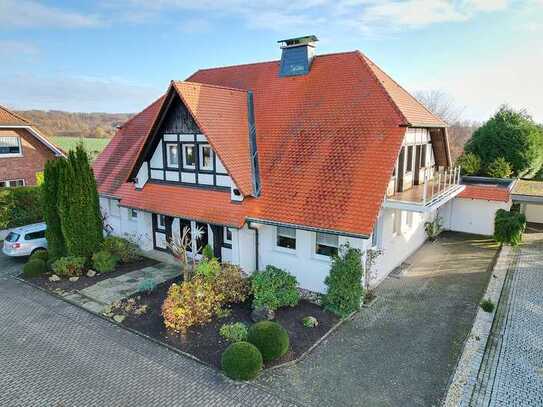 Exklusives Architektenhaus mit Einliegerwohnung in Fröndenberg – Ardey - Großzügig und Modern!