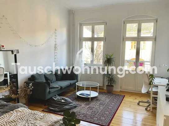 Tauschwohnung: Biete 2-Raum-WHG in F-Hain. Suche WHG zwischen 40-60qm