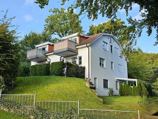 Charmante 2-Zimmer-Dachgeschosswohnung mit Balkon in Golfplatznähe!