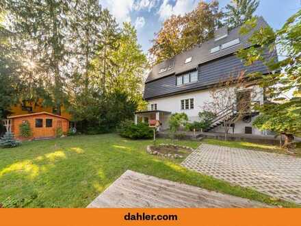 Zuhause im Grünen: Altbau-Schönheit in zentraler Lage von Wannsee