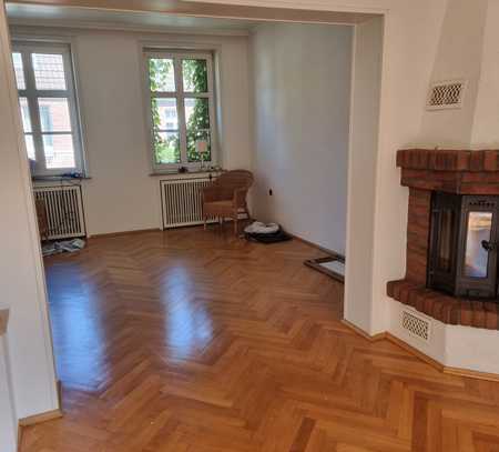 4 Zimmer Maisonettewohnung mit großer Terrasse und Kamin