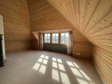 Freundliche 2,5-Zimmer-Dachgeschosswohnung in Bad Honnef