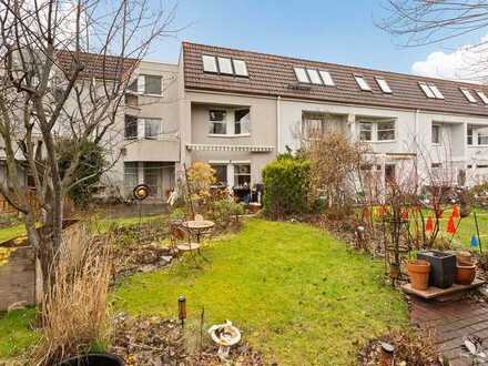 Bezugsfrei: Großzügiges Reihenmittelhaus in ruhiger Lage von Berlin-Hakenfelde