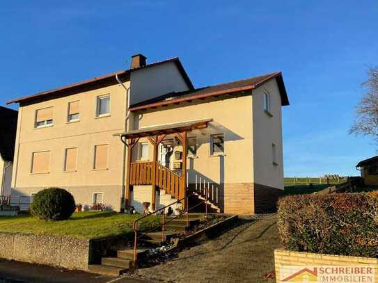 Reserviert - Zweifamilienhaus in ruhiger Ortsrandlage in Hatzfeld zu verkaufen.