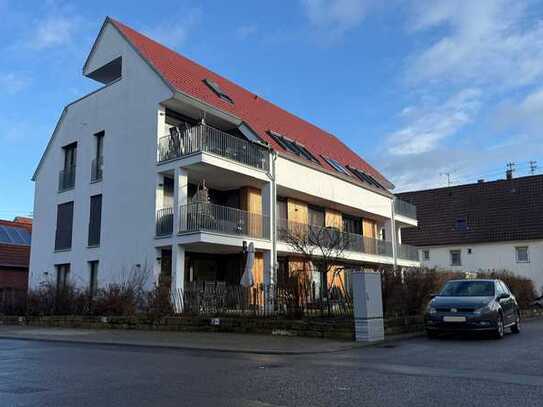 Provisonsfrei! Große Moderne Haus-in-Haus Wohnung mit neuer EBK, Balkon & Tiefgarage