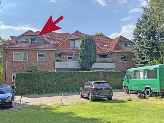 Helle DG Wohnung mit viel Platz und großem Garten