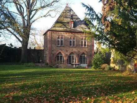 Archivgebäude im Schlosspark Assenheim