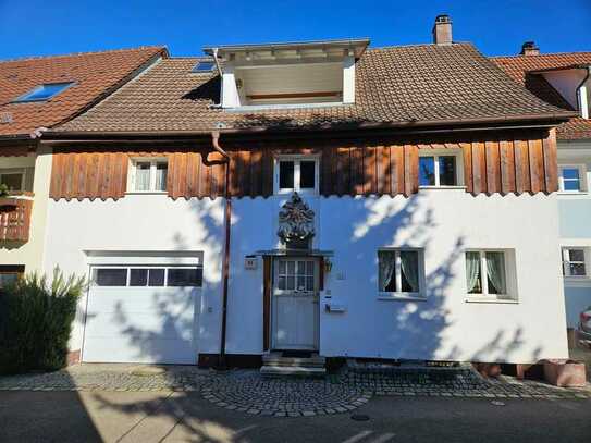 Charmantes Reihenhaus mit viel Platz und Umbaumöglichkeiten