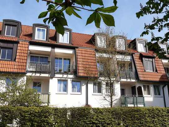 geräumige 4 Zimmer-Whg. - Parkett, 2 Bäder, SÜD/Balkon, EBK und TG in 85570 MARKT SCHWABEN (A94/S2)