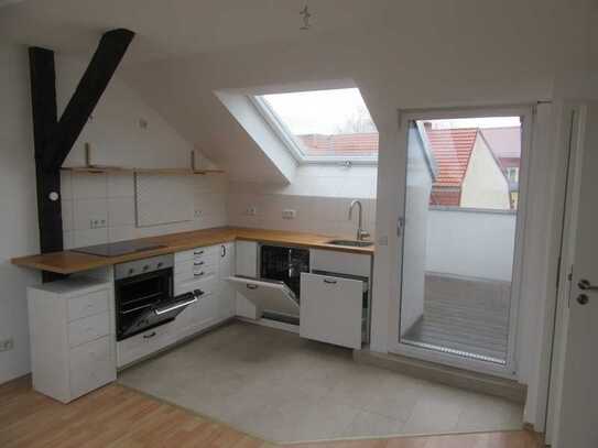 MODERNE 3 RAUM-DG WOHNUNG MIT DACHTERRASSE-HOFSEITIG-