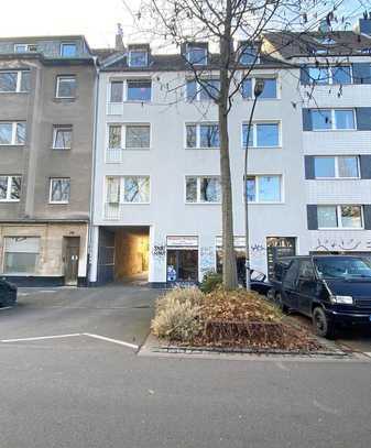 SOLIDES MEHRFAMILIENHAUS MIT POTENZIAL IN BELIEBTER LAGE