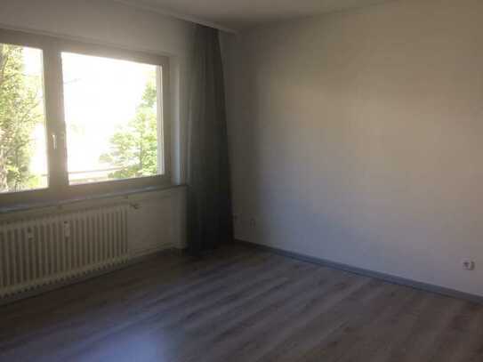 Moderne 1-Zimmerwohnung ab April zu vermieten