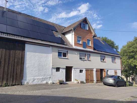 Geräumiges, günstiges 11-Zimmer-Mehrfamilienhaus in Schuppach Pfedelbach