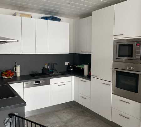 4 Z-Maisonettewohnung in top Zustand mit Balkon und Tiefgarage
