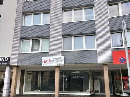 Ladenlokal, Praxis oder Büro in sehr gut frequentierter Lage am Zentralpunkt