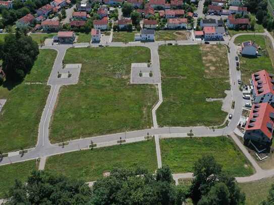 Kleines Grundstück, hohes Baurecht. Für Doppelhaus, voll erschlossen!