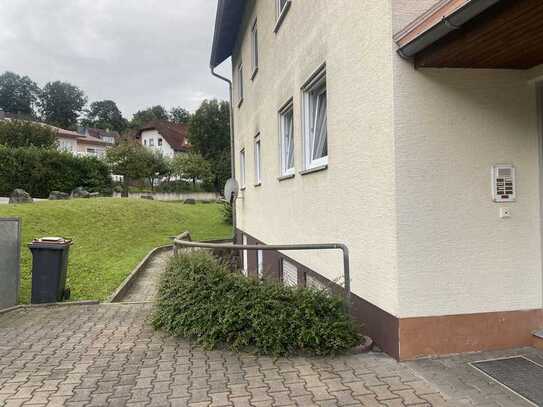 Erstbezug nach Sanierung mit Balkon: Exklusive 3,5-Zimmer-EG-Wohnung in Ortenberg