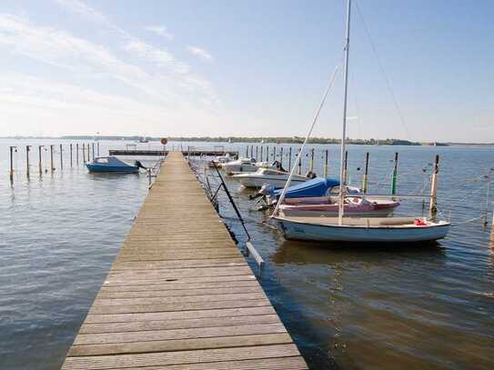 Reserviert! Für SEE- Leute! Ferien- Bungalow mit Kamin und LIEGEPLATZ am Strelasund