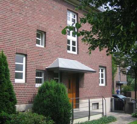 schönes gepflegtes Haus mit viel Platz und hohen Decken im Speckgürtel von Düsseldorf