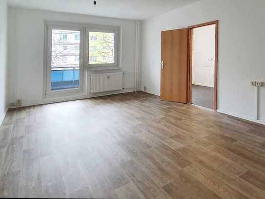 *Für Sie frisch renoviert*Gemütliche 3--Zimmer-Wohnung mit Wannenbad und Balkon ab 15.02.2025!*