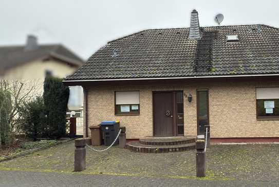 Einfamilienhaus mit Doppelgarage in Cochem-Cond