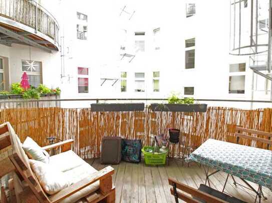 Mitten in der City, Balkon, Aufzug, frisch renoviert!