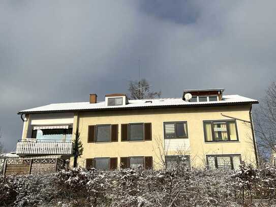 Perfekt geschnitten - 2 - Zi. - OG - Wohnung in beschaulicher Lage von Lindenberg mit tollem Blick