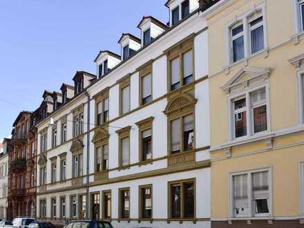 Bezugsfreie Maisonette-Altbauwohnung mit Dachstudio und Loggia im Stadtteil Neuenheim