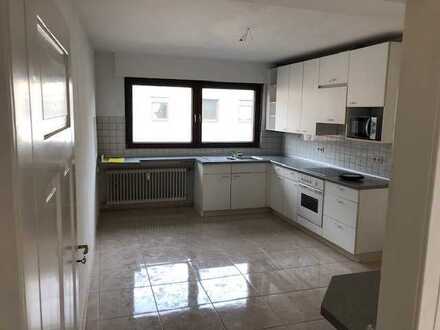 Attraktive 2,5-Zimmer-Wohnung mit Einbauküche in Östringen