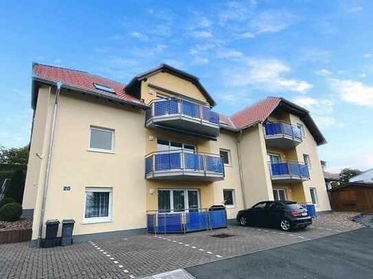 Großzügige Dachgeschosswohnung mit Balkon.