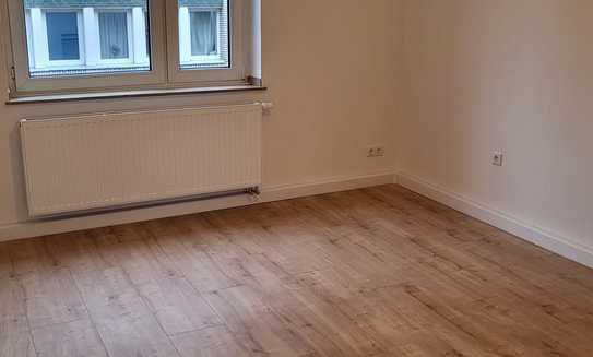 Ansprechende, vollständig renovierte 3-Zimmer-Wohnung in 40589, Düsseldorf