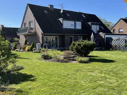 Doppelhaushälfte mit großem Garten