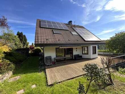 Ihr Sommertraum wartet hier....Einfamilienhaus in perfekter Lage für Familien mit Einliegerwohnung