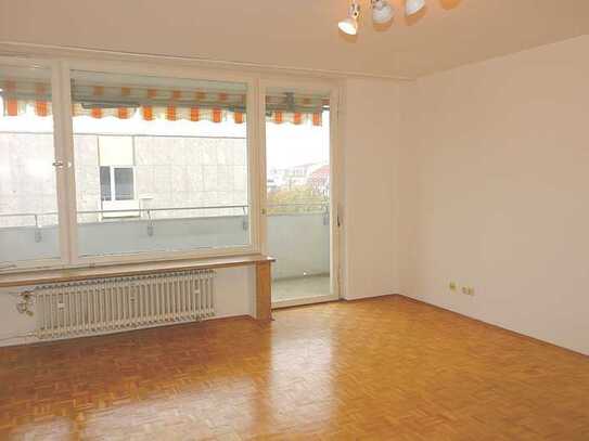 Klassische 3-Zimmer-Wohnung mit Balkon in Münchner Bestlage