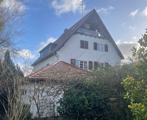 Helle 125 m² Maisonette im DG mit Garten und Garagenplatz - Verkauf am 21.01.2025