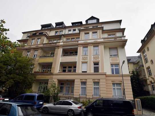 Westend, sanierte Maisonette Wohnung zum großzügigen und repräsentativen Erstbezug