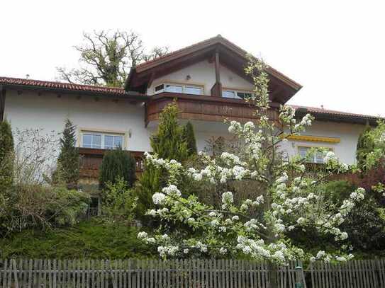 Einmalige Aussicht: Besondere 3-Zimmer-Wohnung in Bernau a. Chiemsee