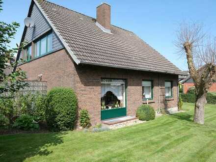 Einfamilienhaus in Loose in schöner Dorflage.