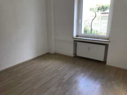 Attraktive, vollständig renovierte 2-Zimmer-EG-Wohnung zur Miete in Düsseldorf-Flingern